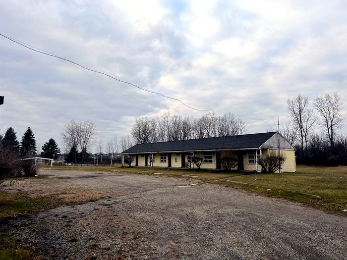 Mel Manor Motel (Welcome Inn) - Dec 11 2022 Photo (newer photo)